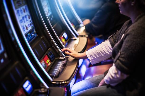 Mega Moolah progressive jackpot slot game interface on olxtoto alternative